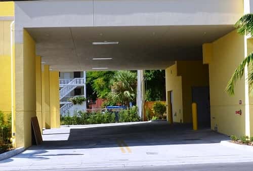 Drive-In Covered Loading Area For Self Storage Lockers on West Flagler Street in Miami, Florida